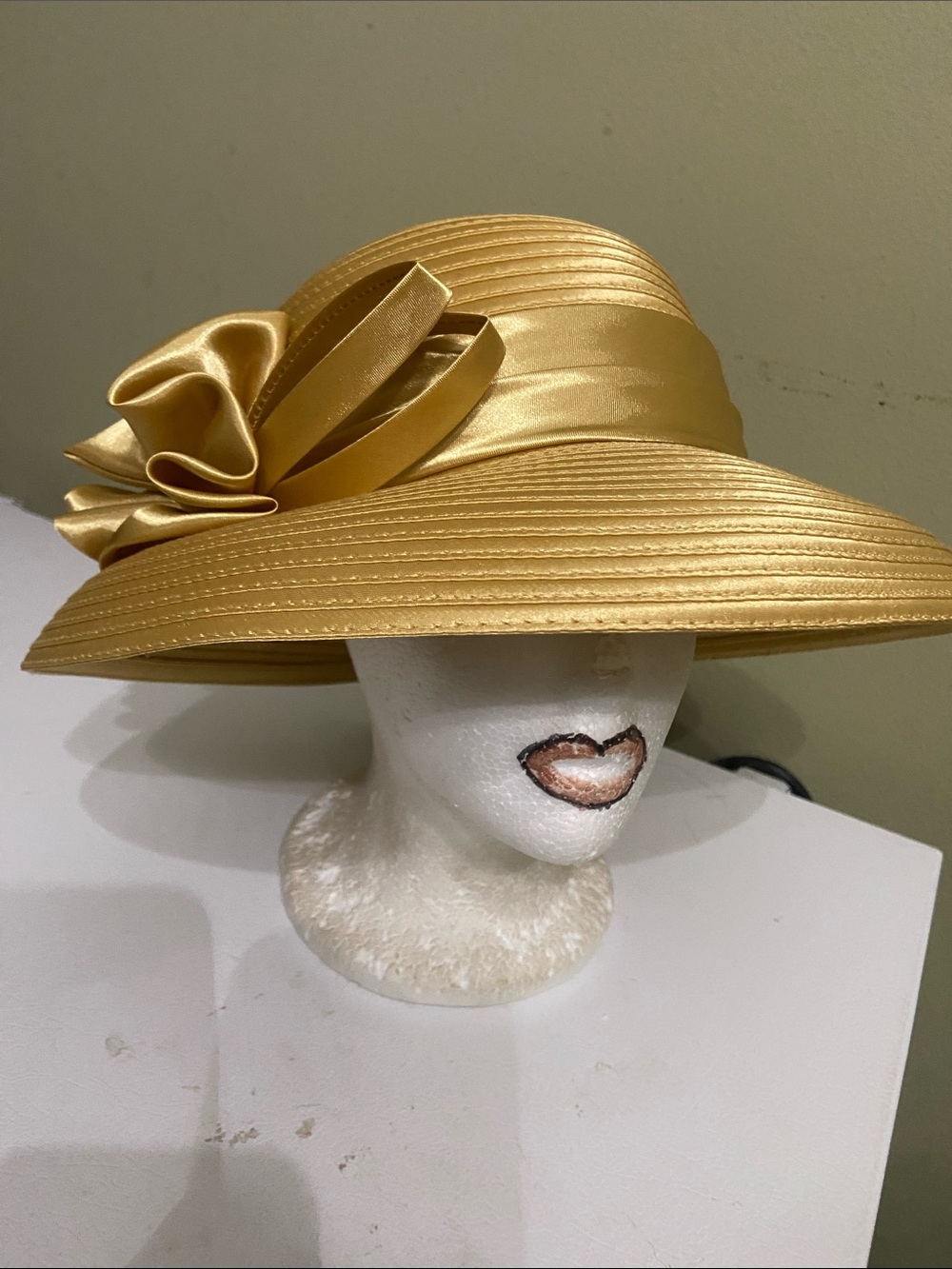 NWT Dress Hat / Church Hat by Lawliet